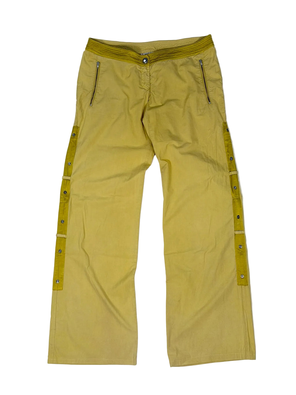 Versatile pants with roll-up legs