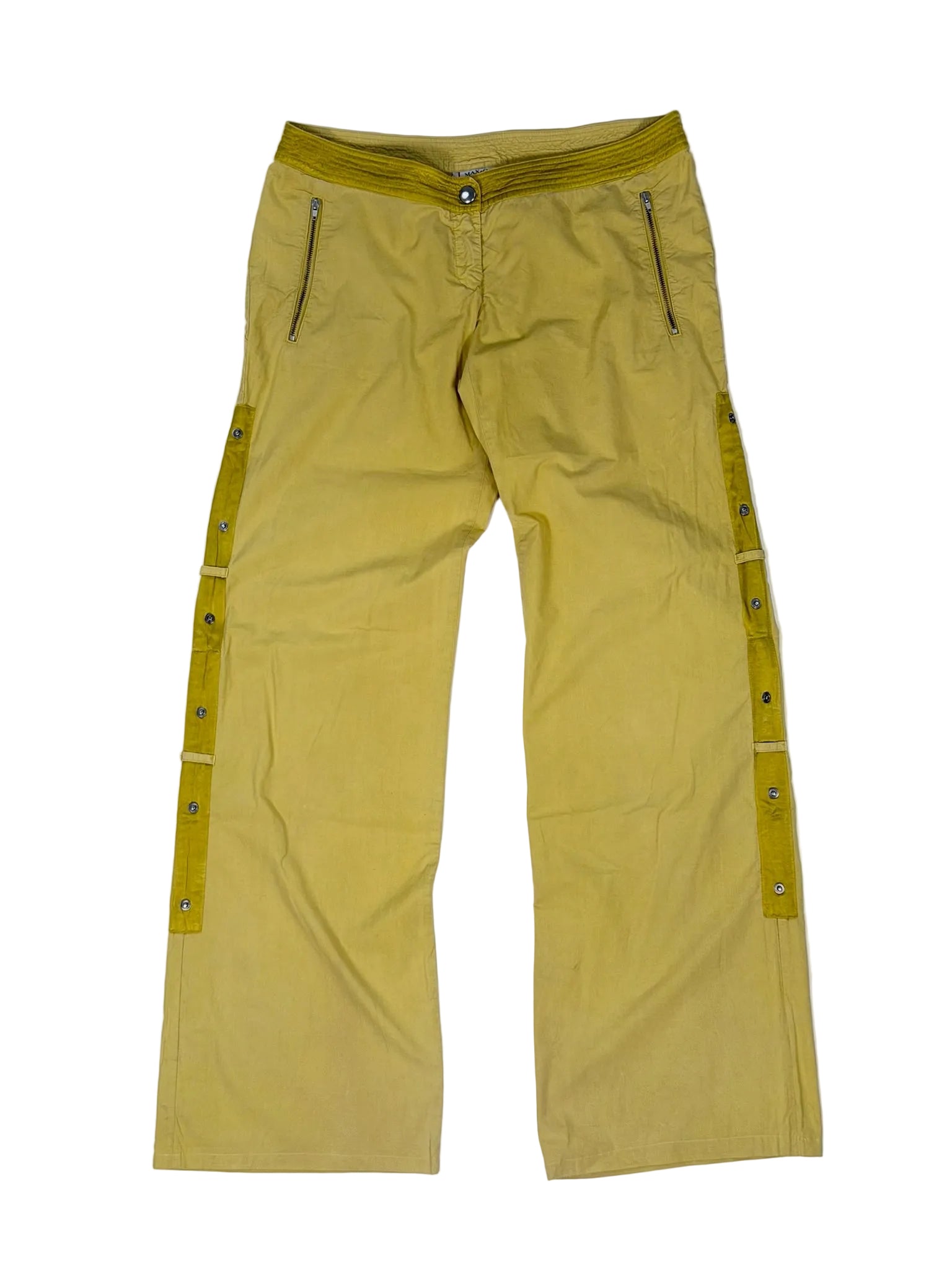 Versatile pants with roll-up legs